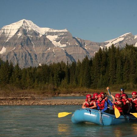 Mount Robson Lodge Exterior photo
