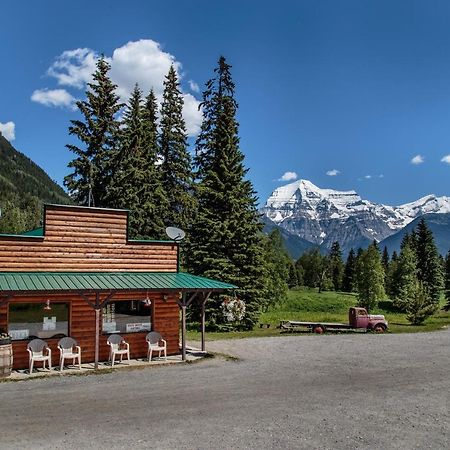 Mount Robson Lodge Exterior photo