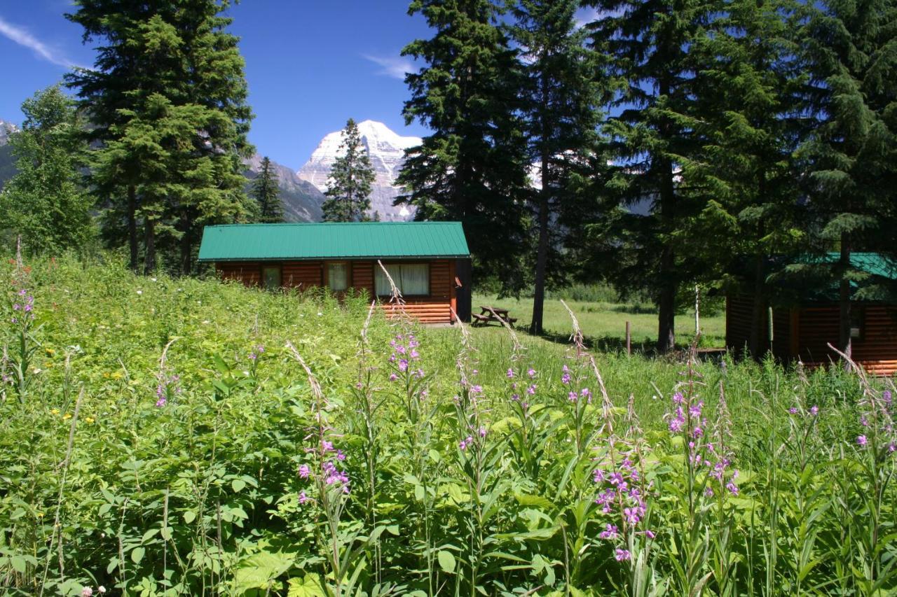 Mount Robson Lodge Exterior photo
